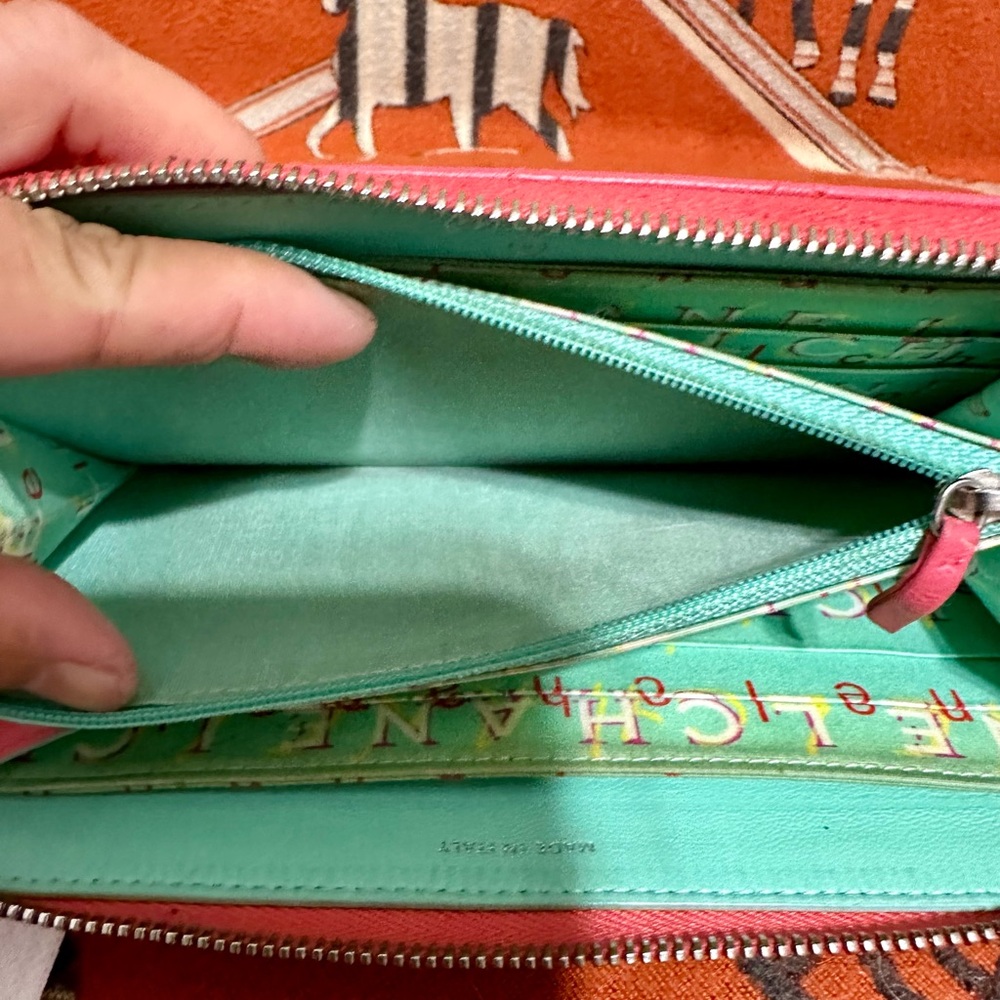 CHANEL ❤️🌟 PINK ZIPPY WALLET WITH GREEN MONOGRAM INTERIOR⭐️ - Picture 7 of 9